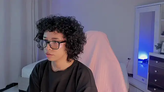 leahaltomm online show from 02.11.25