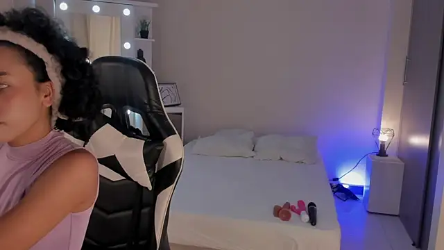 leahaltomm online show from 03.20.25