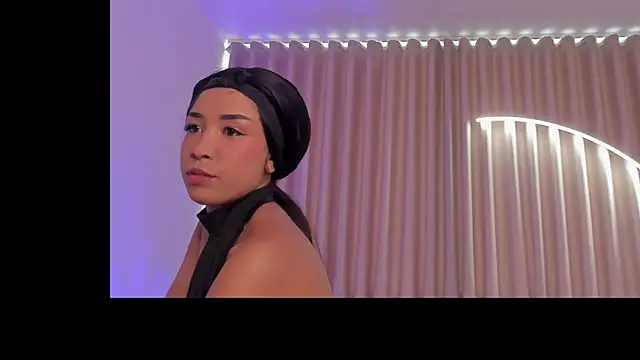 leahaltomm online show from 09.15.25