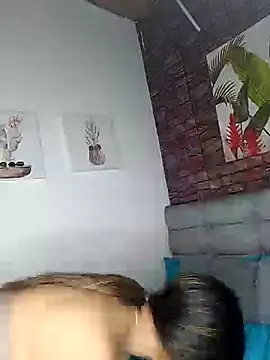 Snapshot of vicky_bass chatting on 03.15.25 vicky bass online show from 03.15.25