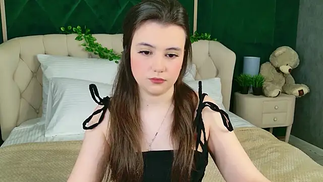 Pauline Heaven online show from 02.02.26