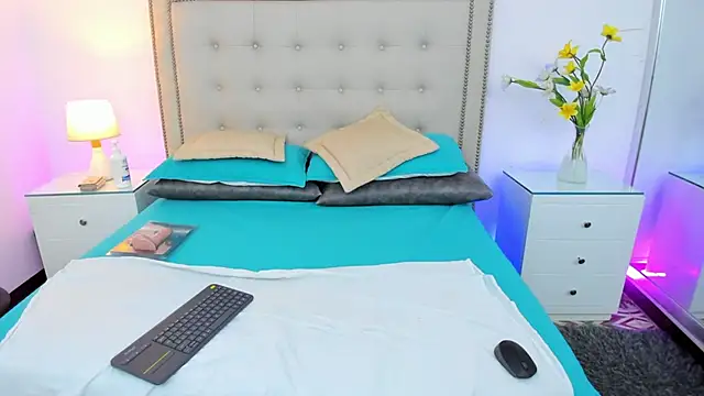 Sofiavillegaz online show from 03.18.25