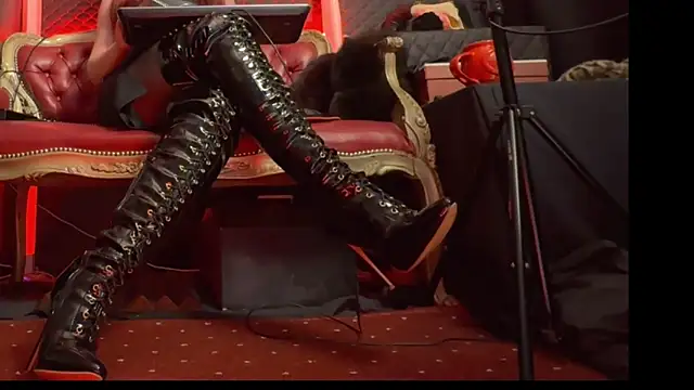 MistressesAliceAndRita online show from 04.14.26