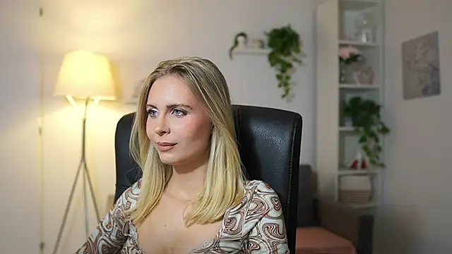 catecrago  online show from 10.08.25