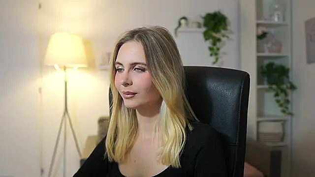 catecrago  online show from 11.25.25