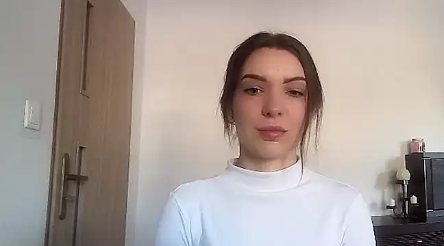 Snapshot of aurora_lust chatting on 03.18.25 aurora lust online show from 03.18.25