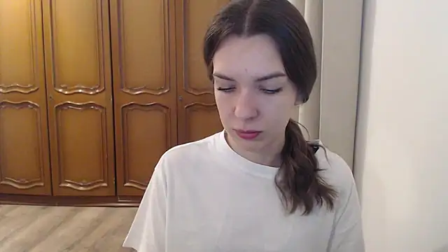 Snapshot of aurora_lust chatting on 10.28.25 aurora lust online show from 10.28.25