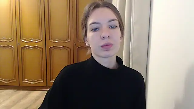 Snapshot of aurora_lust chatting on 11.24.25 aurora lust online show from 11.24.25