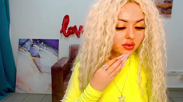 MissisCaty online show from 02.09.25