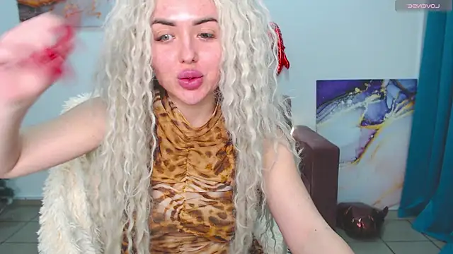 MissisCaty online show from 02.26.25