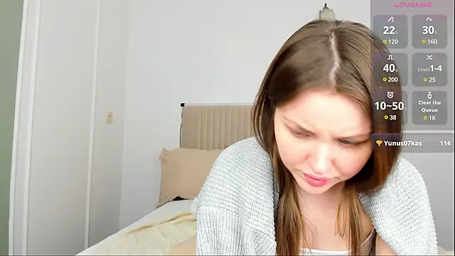 Snapshot of Lora_Rosee chatting on 02.18.25 Lora Rosee online show from 02.18.25