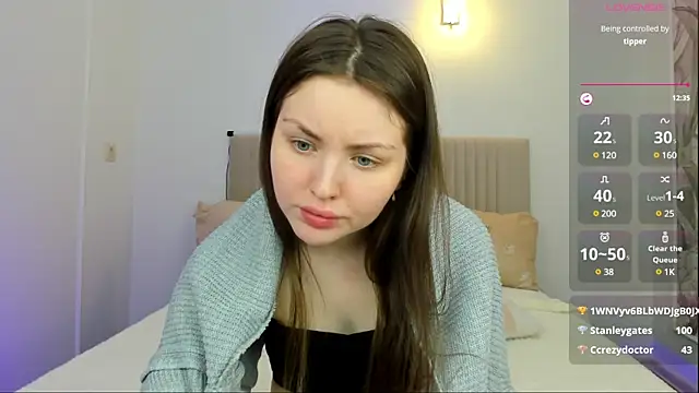 Snapshot of Lora_Rosee chatting on 02.19.25 Lora Rosee online show from 02.19.25