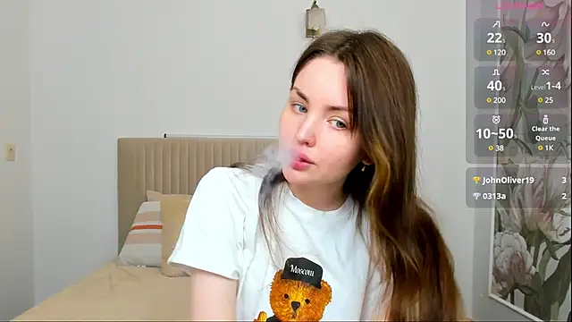 Snapshot of Lora_Rosee chatting on 03.05.25 Lora Rosee online show from 03.05.25