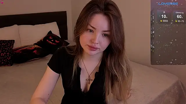 Snapshot of Lora_Rosee chatting on 12.03.25 Lora Rosee online show from 12.03.25