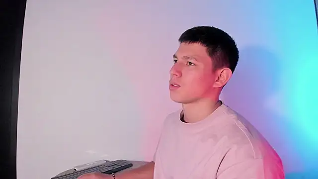 JamesCr  online show from 02.27.25