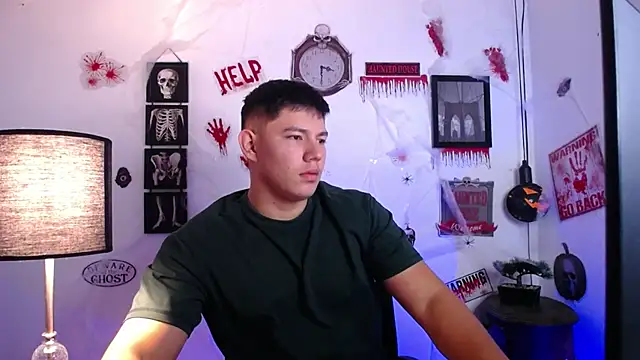 JamesCr  online show from 10.31.25