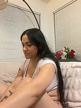 Snapshot of nadia06 chatting on 02.15.25 nadia06 online show from 02.15.25