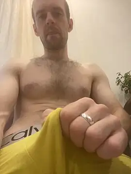 Snapshot of LynnAhNight chatting on 09.12.25 LynnAhNight online show from 09.12.25