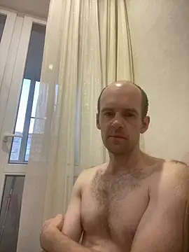 Snapshot of LynnAhNight chatting on 09.17.25 LynnAhNight online show from 09.17.25