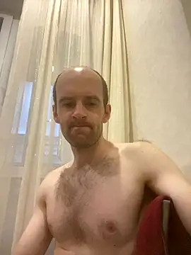 Snapshot of LynnAhNight chatting on 09.19.25 LynnAhNight online show from 09.19.25