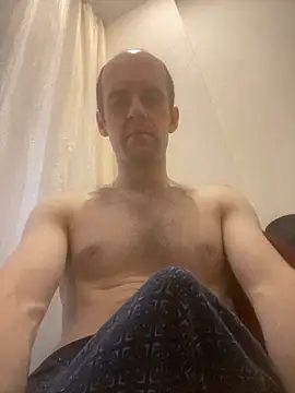 Snapshot of LynnAhNight chatting on 09.23.25 LynnAhNight online show from 09.23.25