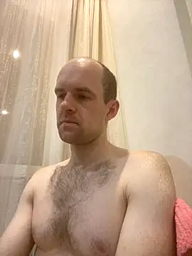 Snapshot of LynnAhNight chatting on 11.05.25 LynnAhNight online show from 11.05.25