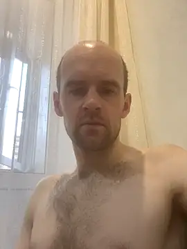 Snapshot of LynnAhNight chatting on 11.09.25 LynnAhNight online show from 11.09.25