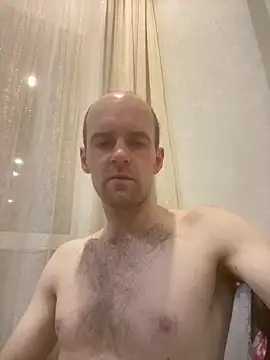 Snapshot of LynnAhNight chatting on 11.13.25 LynnAhNight online show from 11.13.25