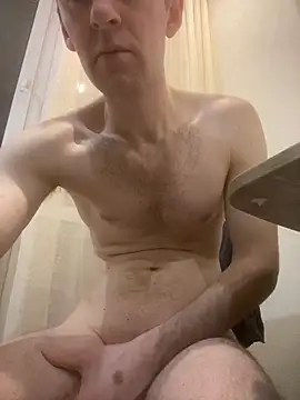 Snapshot of LynnAhNight chatting on 02.17.26 LynnAhNight online show from 02.17.26