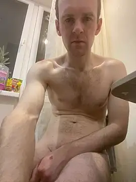 Snapshot of LynnAhNight chatting on 02.18.26 LynnAhNight online show from 02.18.26