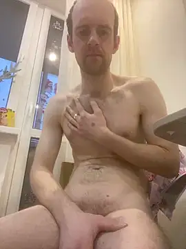 LynnAhNight online show from 03.20.26