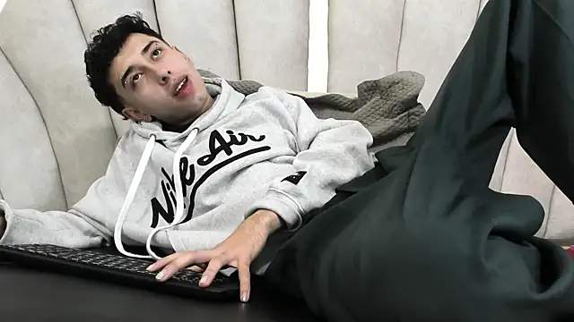 erickblaze wm online show from 02.18.25