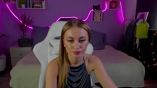 AnitaLamb online show from 03.04.25