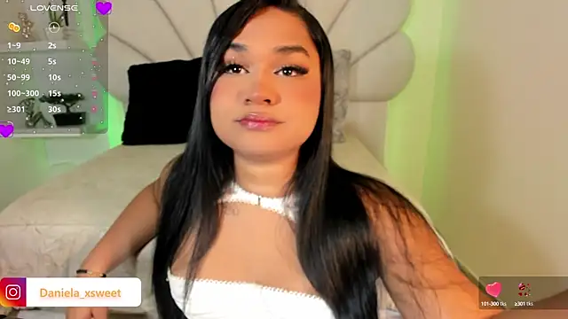 Snapshot of Danielaangelina chatting on 09.24.25 Danielaangelina online show from 09.24.25