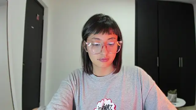 ggor4w33 online show from 10.11.25