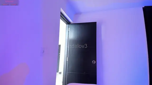 ggor4w33 online show from 12.04.25