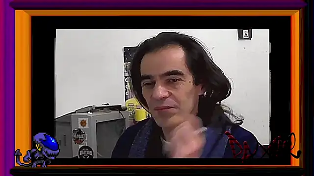 Snapshot of ReyDeBotones chatting on 02.26.25 ReyDeBotones online show from 02.26.25