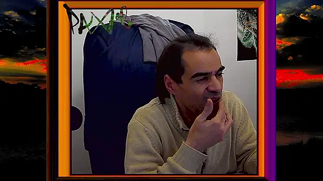 Snapshot of ReyDeBotones chatting on 02.27.26 ReyDeBotones online show from 02.27.26