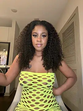 Snapshot of IndigoMystique chatting on 02.19.25 IndigoMystique online show from 02.19.25