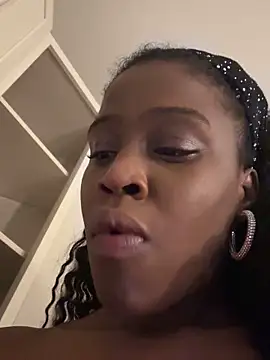 Snapshot of IndigoMystique chatting on 03.19.25 IndigoMystique online show from 03.19.25