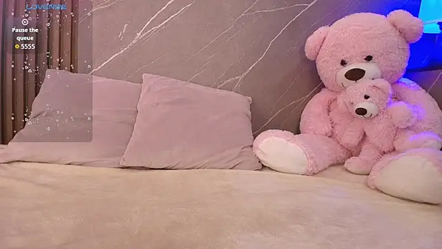 Snapshot of ariana_jhonson1 chatting on 02.10.26 ariana jhonson1 online show from 02.10.26