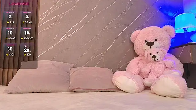 Snapshot of ariana_jhonson1 chatting on 02.18.26 ariana jhonson1 online show from 02.18.26