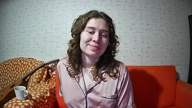 girliemilk online show from 11.10.25