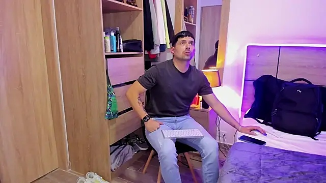 Snapshot of ILoveNYStyle chatting on 03.14.25 ILoveNYStyle online show from 03.14.25