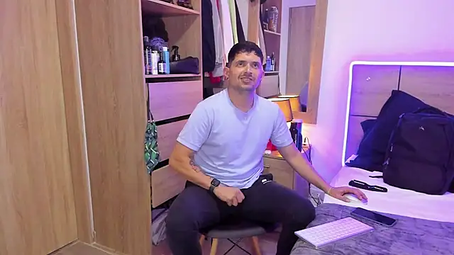 Snapshot of ILoveNYStyle chatting on 03.16.25 ILoveNYStyle online show from 03.16.25