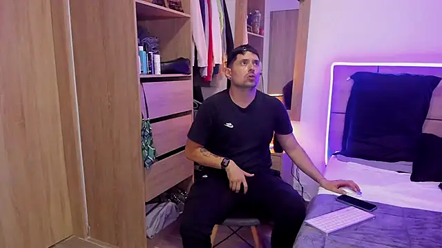 Snapshot of ILoveNYStyle chatting on 03.21.25 ILoveNYStyle online show from 03.21.25