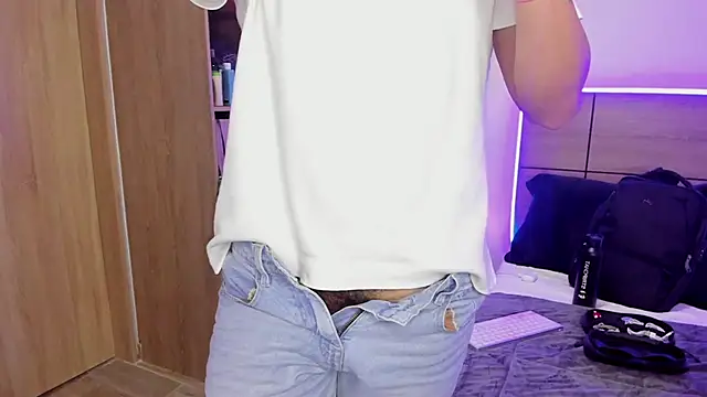 Snapshot of ILoveNYStyle chatting on 03.22.25 ILoveNYStyle online show from 03.22.25