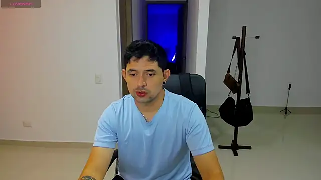 Snapshot of ILoveNYStyle chatting on 09.17.25 ILoveNYStyle online show from 09.17.25