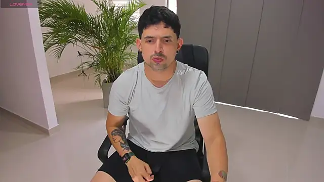 Snapshot of ILoveNYStyle chatting on 01.14.26 ILoveNYStyle online show from 01.14.26