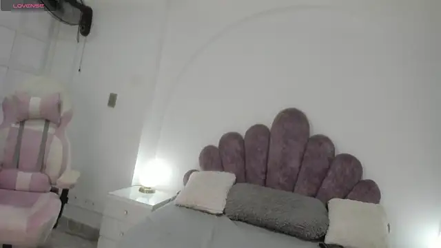 Your Lady Milf online show from 02.04.25